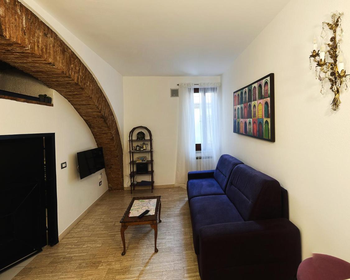 Appartamento Lovely In Via Della Scala, Trastevere Roma